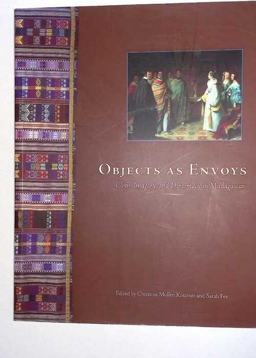 Objects As Envoys – Cloth Imagery and Diplomacy in... Objects As Envoys – Cloth Imagery and Diplomacy in...