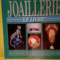 Joaillerie Le Livre  – Diana Scarisbric...