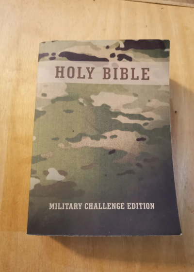 Holy Bible Military Edition - Unknown